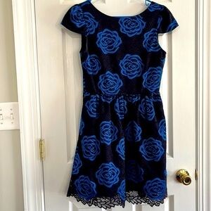 Alice + Olivia dress size 4.